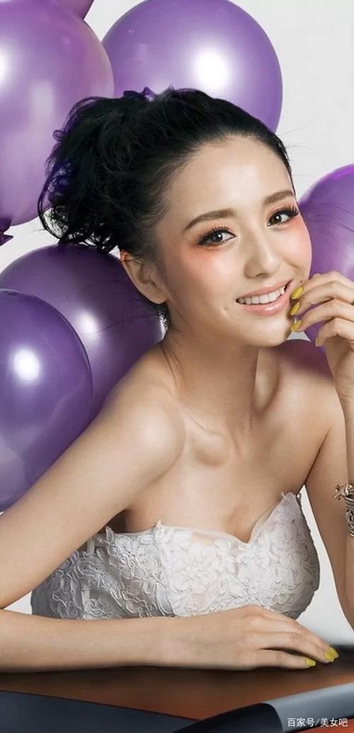 丫丫的照片缩略图