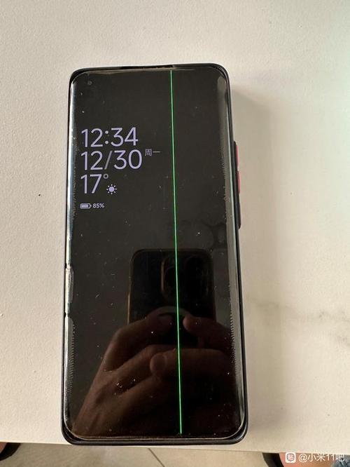 手机屏幕出现绿线缩略图