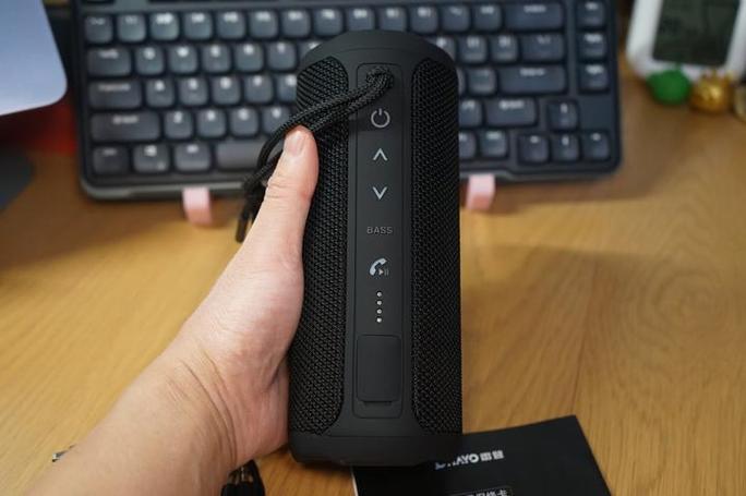 雷登x15蓝牙音箱拆解视频