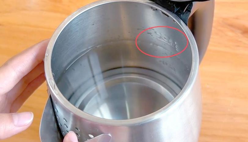 电水壶进水后的处理方法
