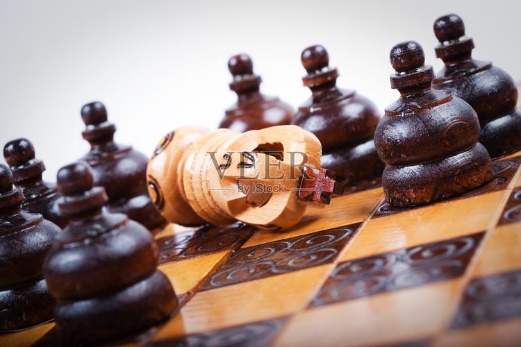国际象棋规则王后可以吃掉对方王吗缩略图