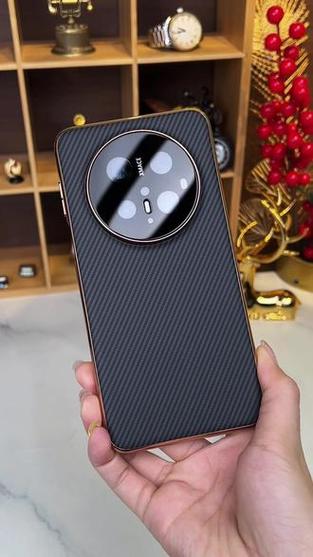 手机后壳组件包括什么
