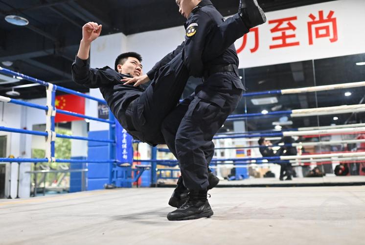 特警擒拿格斗术图标