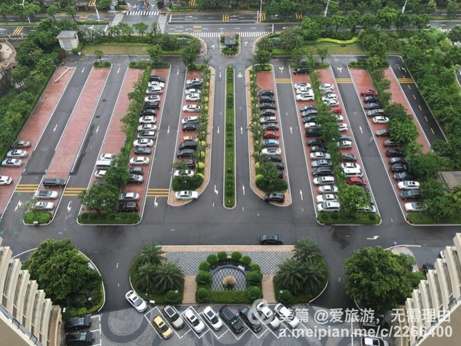 附近大型停车场游戏截图