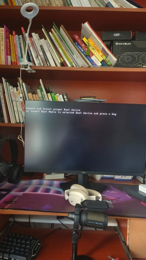 重装完系统后进不去系统图标