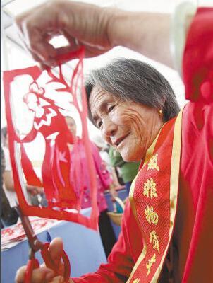 怎么剪辑视频空白部分