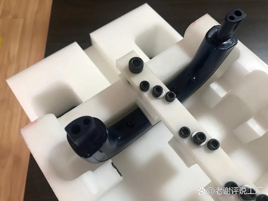 QQ怎么隐藏弹窗内容