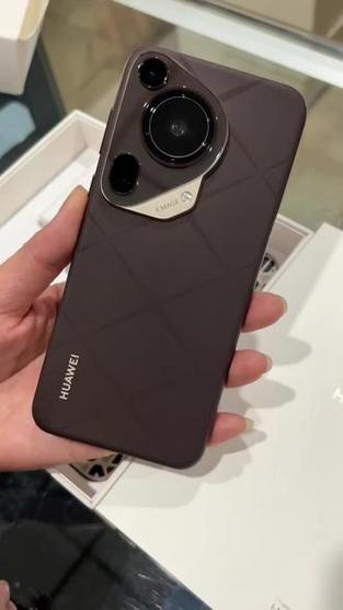 华为pura70ultra图片
