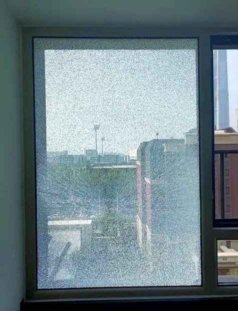 阳台玻璃爆裂原因图标
