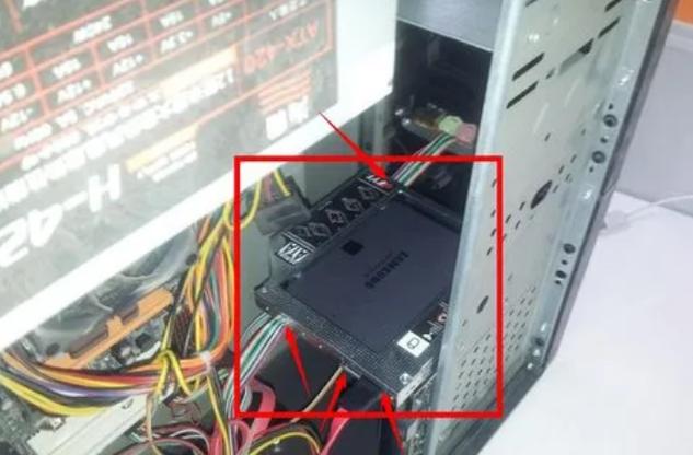 台式机硬盘怎么装
