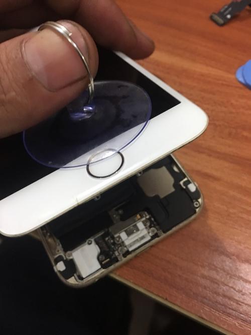 苹果7的尾插容易坏吗缩略图