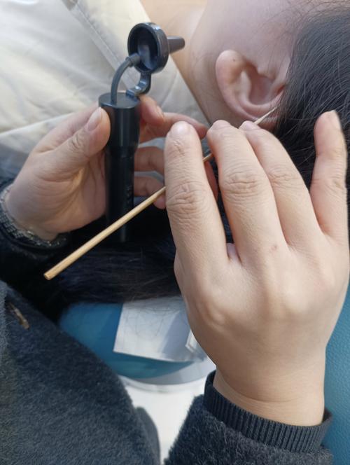 耳机线外皮老化脱落了怎么修复缩略图
