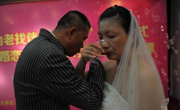 结婚离婚再婚游戏截图