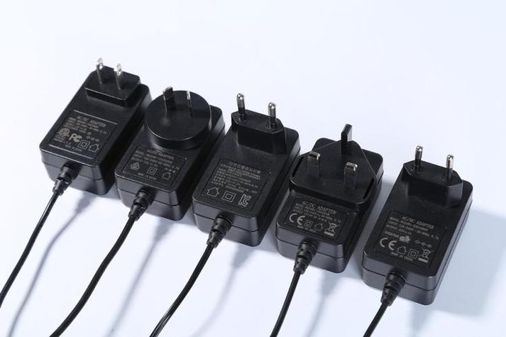 输出5v=3a/9v=2a/12v=1.5a游戏截图