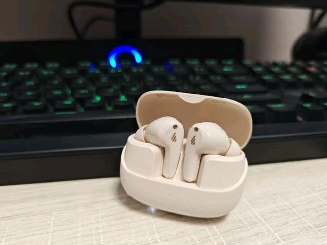 漫步者蓝牙耳机哪个好游戏截图