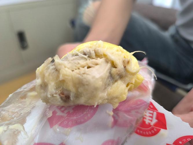 爆炸的榴莲