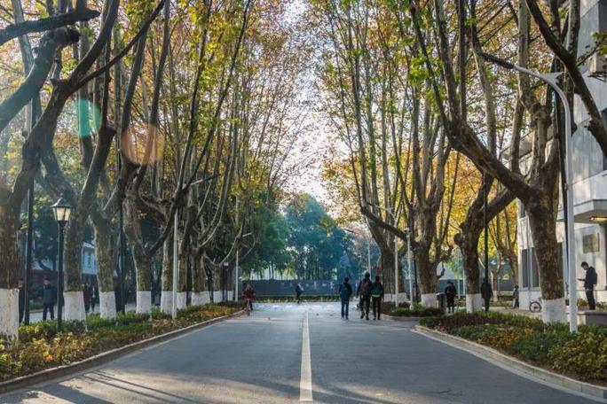春秋道和李世民的关系游戏截图