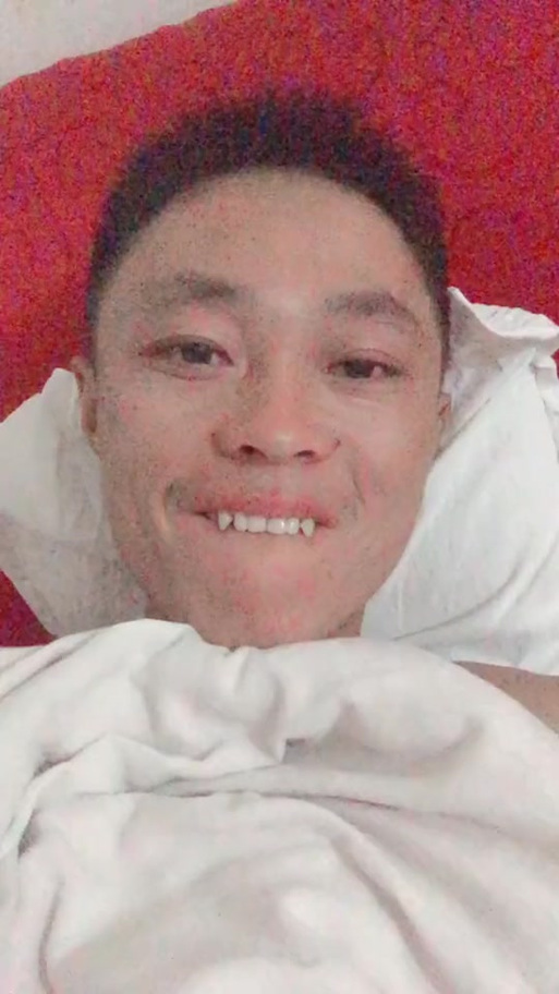 有虎牙的男人命运如何啊图标
