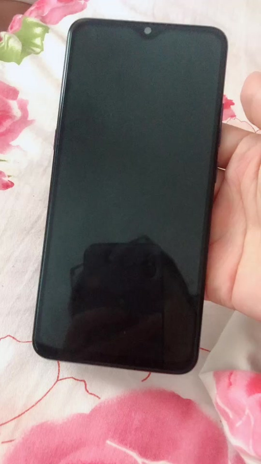 手机进水后黑屏但是有声音图标