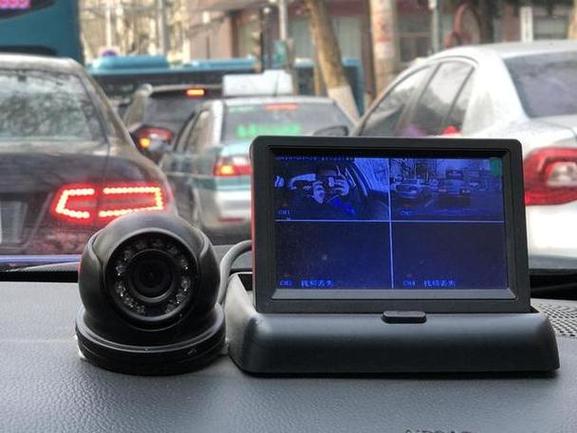 车载监控缩略图
