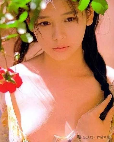 《天使三部曲》在线观看缩略图