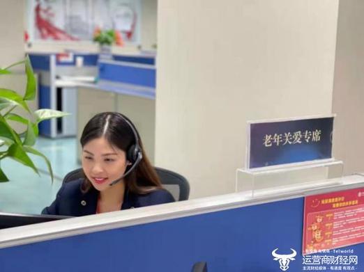 光与夜之恋客服电话人工游戏截图