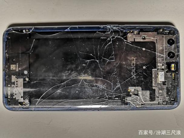 荣耀手机玻璃后盖碎了游戏截图