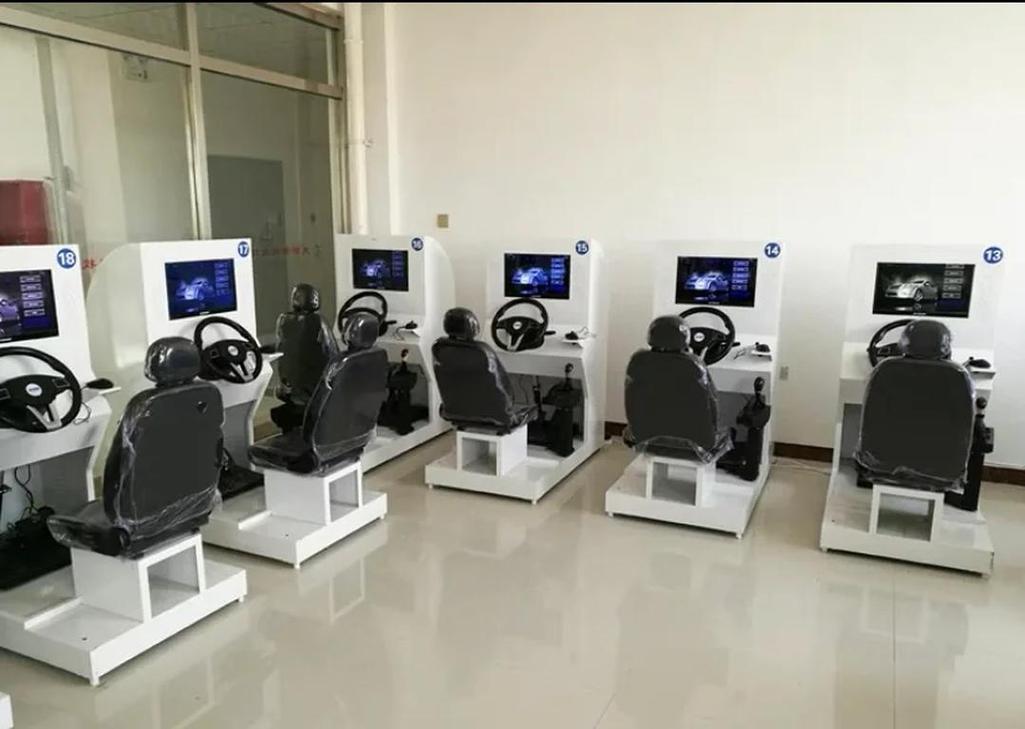 科目二模拟练车游戏截图