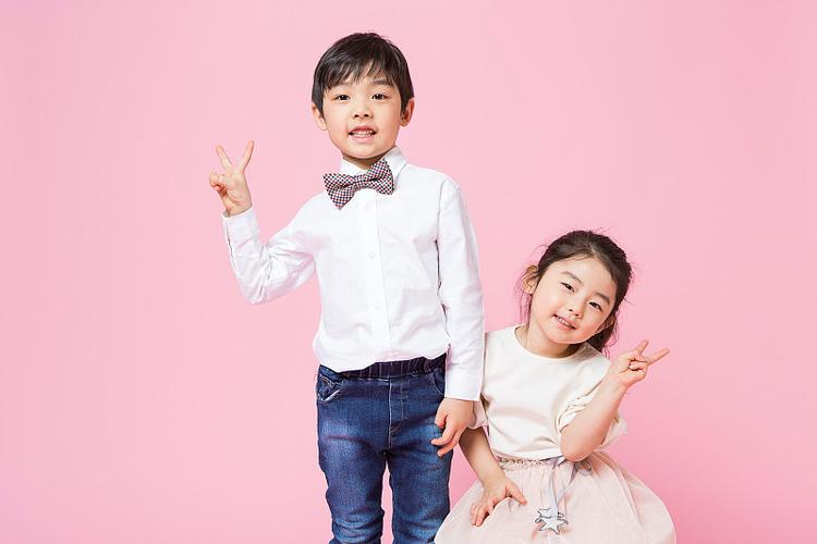 小男孩变小女孩缩略图