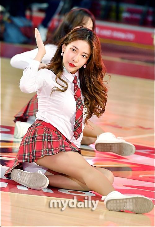 篮球宝贝图片女缩略图