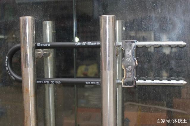 卧室门反锁了怎么打开图标