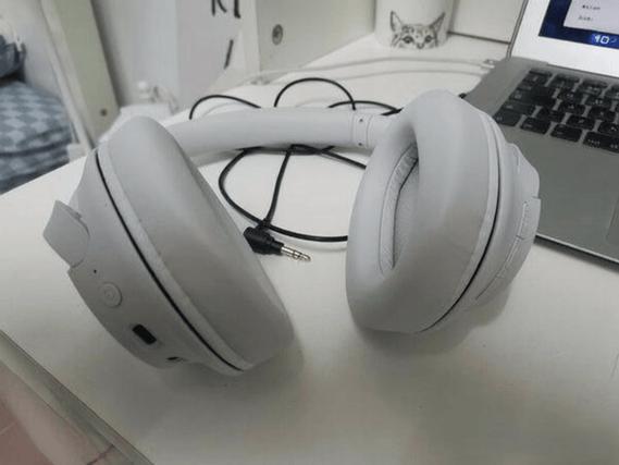 耳机只有伴奏人声很空图标