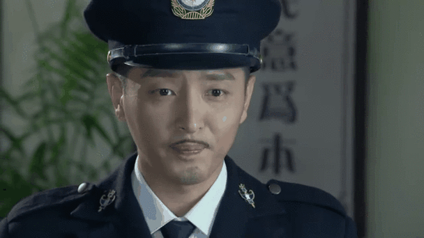 主人公叫冷锋的都市小说游戏截图