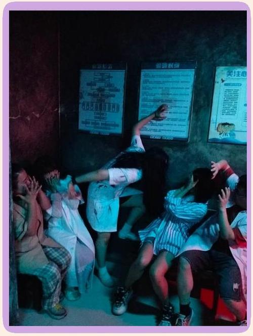 真人密室逃脱逃出疯人院