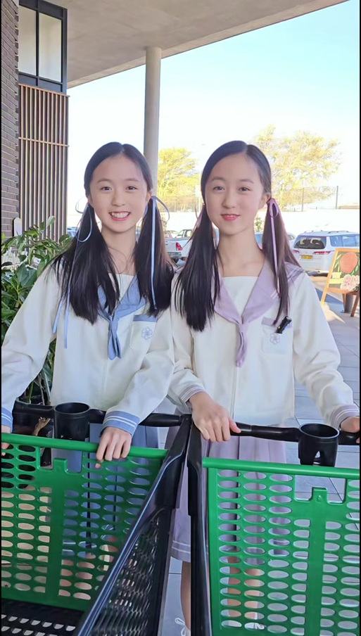 布丁糖糖双胞胎姐妹缩略图