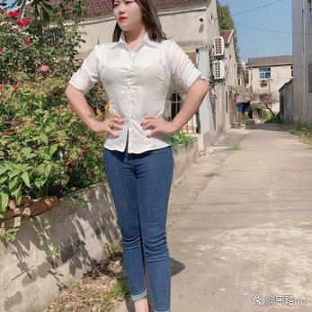 韩剧《邻居家妻子》电视免费观看缩略图