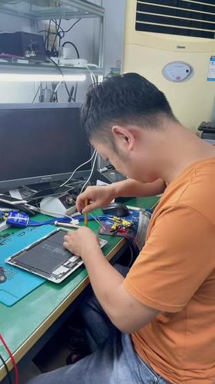 卡槽坏了有必要修吗