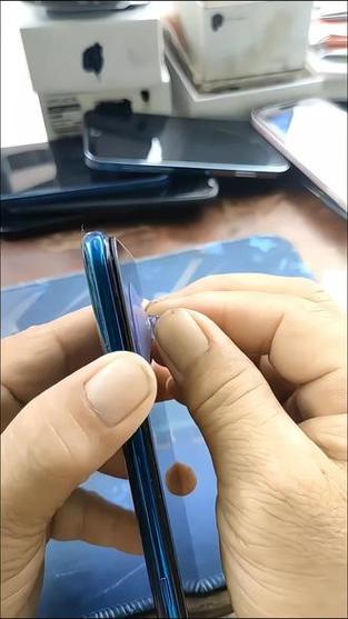 手机后盖除胶技巧图标