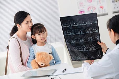 该不该带孩子看心理医生缩略图