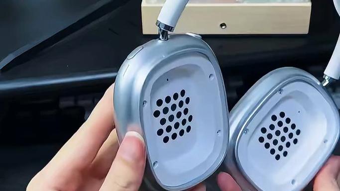 头戴式耳机耳罩脏了怎么清理缩略图