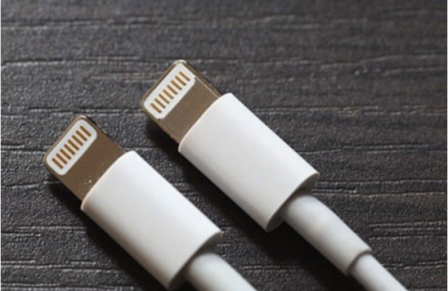 苹果充电器接口类型游戏截图