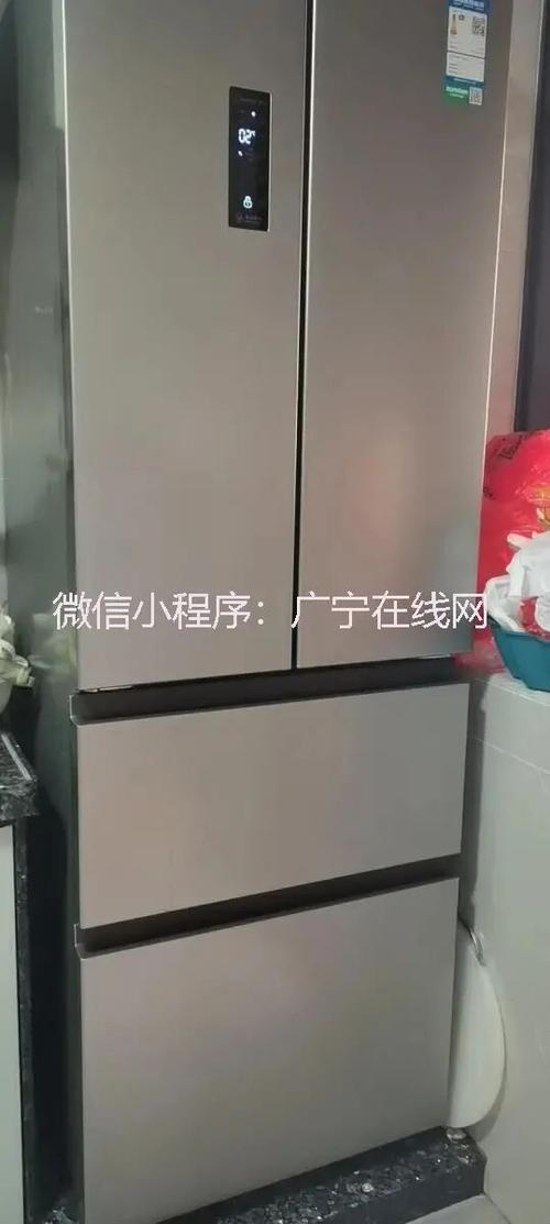 附近卖二手冰箱游戏截图