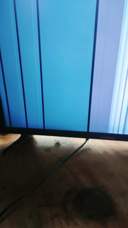 电视液晶屏出现彩色竖条缩略图