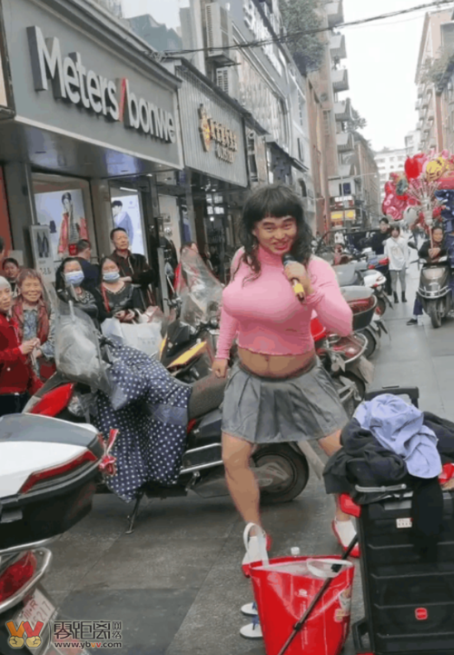 男生穿女装 打扮缩略图