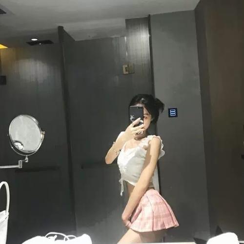 迷你短裙图标