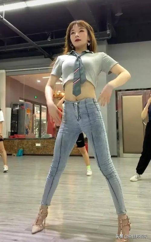 抖音12步舞