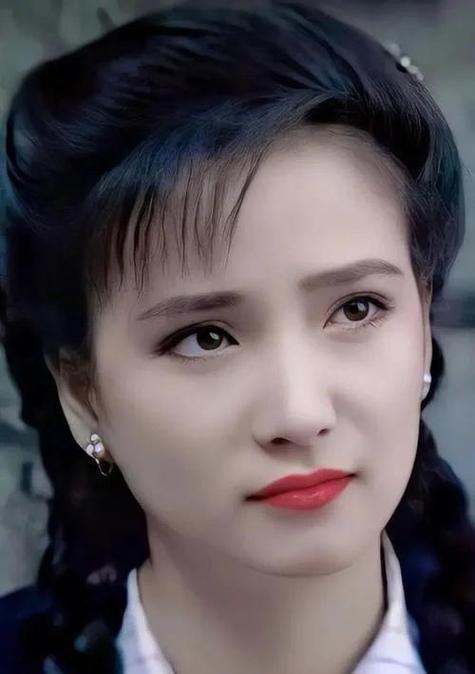 何晴缩略图