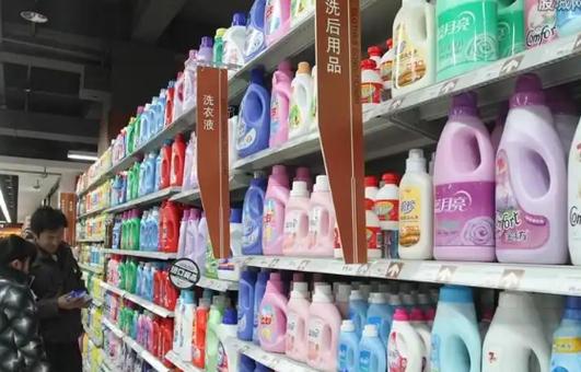 过期的洗衣液还能洗衣服吗缩略图