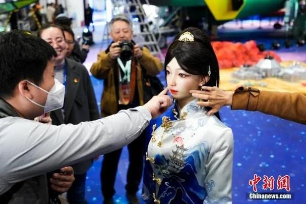 仿真人形机器人中国游戏截图