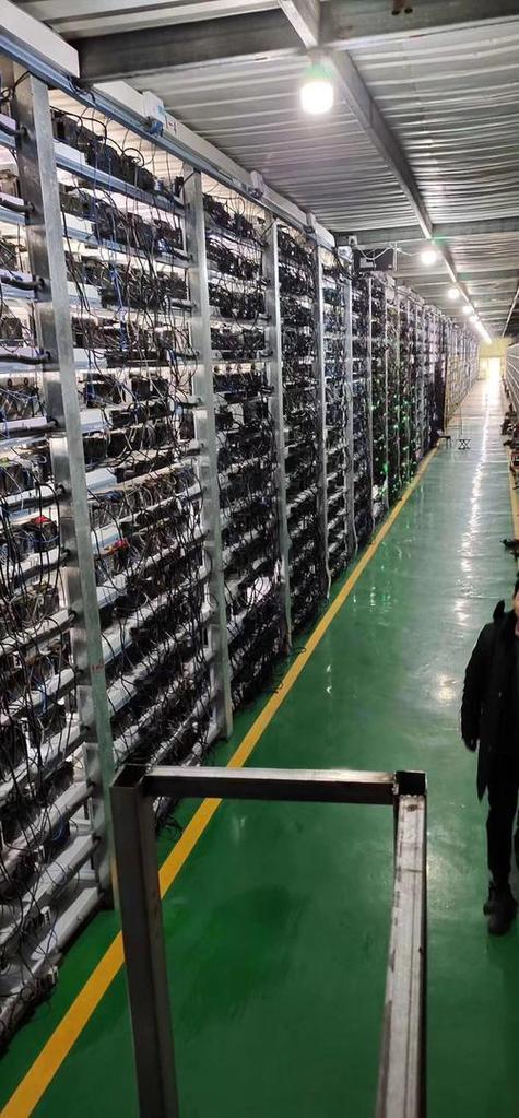 比特币挖矿网缩略图